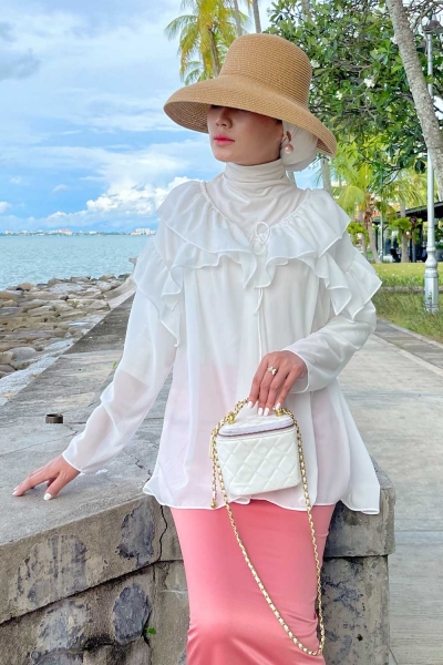 Aubrey Ruffles Top in White